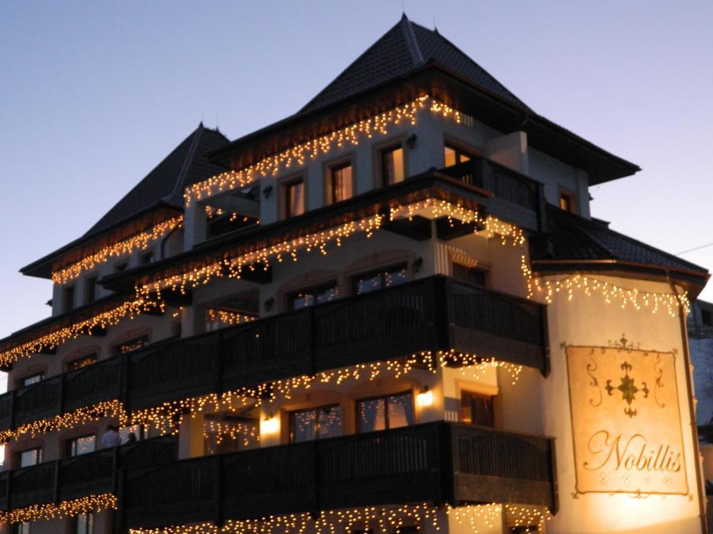 Nobillis - Carpathian Residence Peştera エクステリア 写真